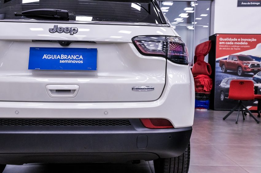 JEEP COMPASS 1.3 T270 TURBO FLEX LONGITUDE AT6 9