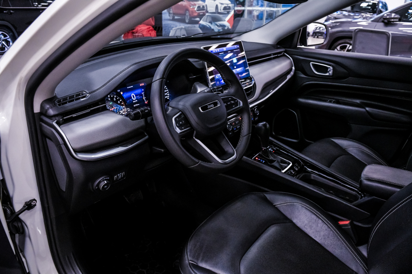 JEEP COMPASS 1.3 T270 TURBO FLEX LONGITUDE AT6 13