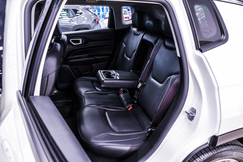 JEEP COMPASS 1.3 T270 TURBO FLEX LONGITUDE AT6 21