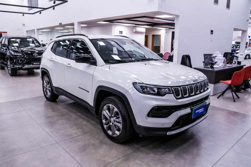 JEEP COMPASS 1.3 T270 TURBO FLEX LONGITUDE AT6 5