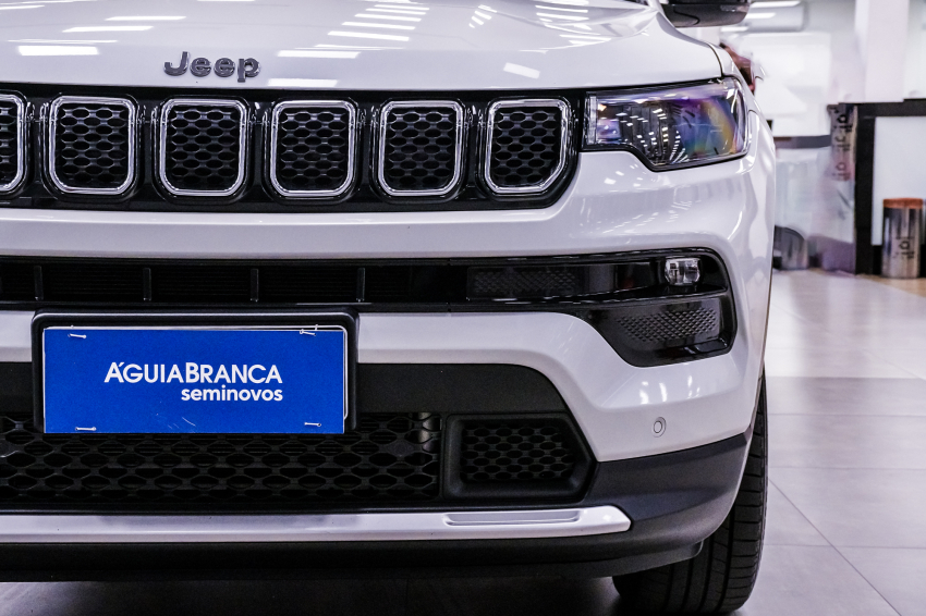 JEEP COMPASS 1.3 T270 TURBO FLEX LONGITUDE AT6 4