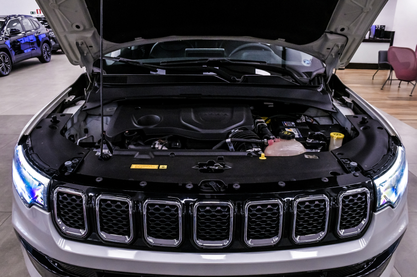 JEEP COMPASS 1.3 T270 TURBO FLEX LONGITUDE AT6 6