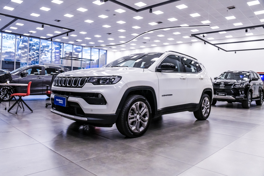JEEP COMPASS 1.3 T270 TURBO FLEX LONGITUDE AT6