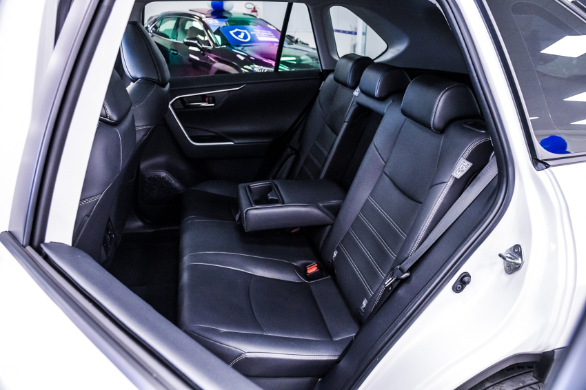 Toyota RAV4 2.5 VVT-IE HYBRID SX CONNECT AWD CVT 22
