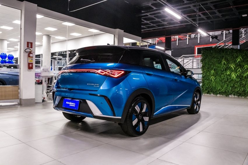 BYD DOLPHIN 60,5 KW ELÉTRICO PLUS 10
