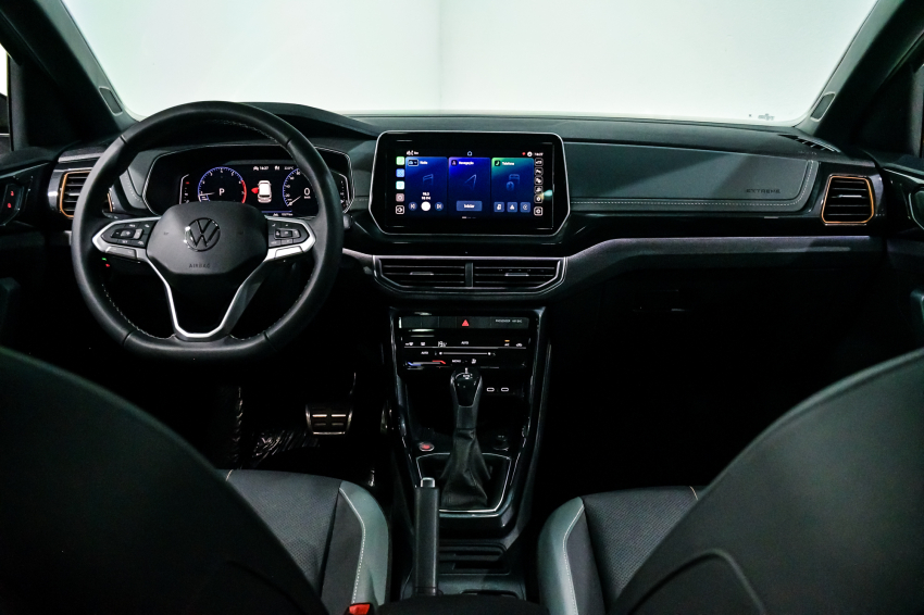 Volkswagen T-CROSS 1.4 250 TSI TOTAL FLEX EXTREME AUTOMÁTICO 13