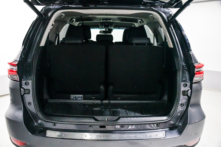 Toyota HILUX SW4 2.8 D-4D TURBO DIESEL SRX 7L 4X4 AUTOMÁTICO 11