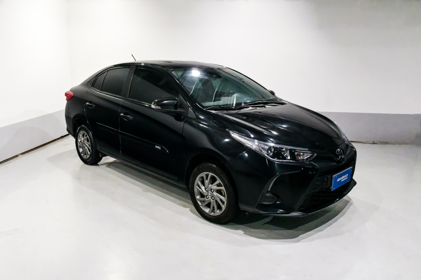 Toyota YARIS 1.5 16V FLEX SEDAN XS MULTIDRIVE 5