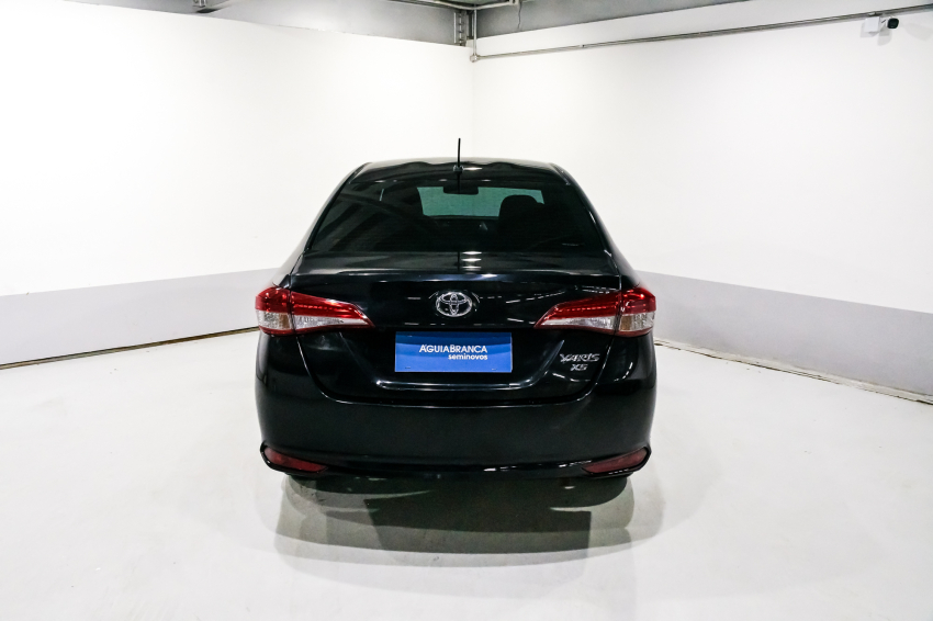 Toyota YARIS 1.5 16V FLEX SEDAN XS MULTIDRIVE 8
