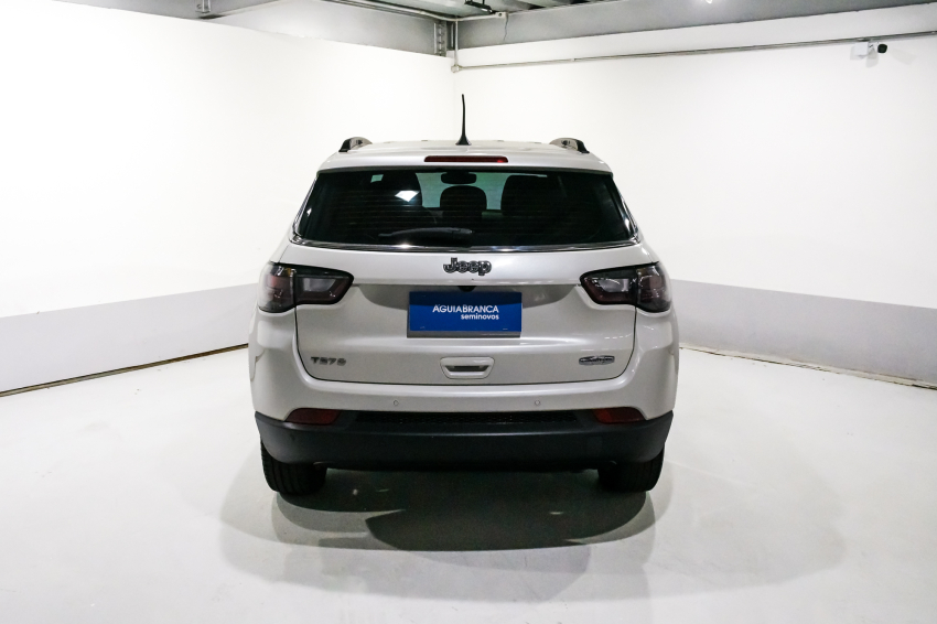 JEEP COMPASS 1.3 T270 TURBO FLEX LONGITUDE AT6 8