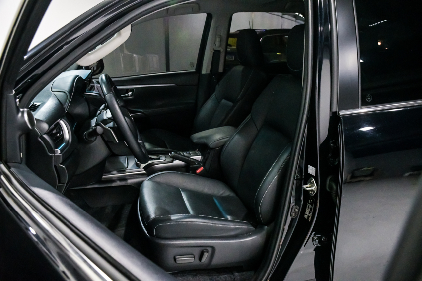 Toyota HILUX SW4 2.8 D-4D TURBO DIESEL SRX PLATINUM 4X4 AUTOMÁTICO 21