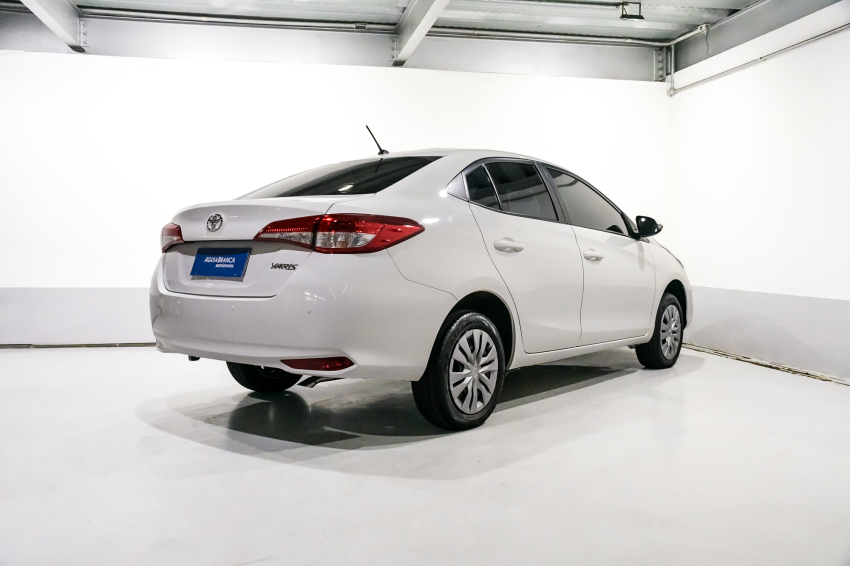 Toyota YARIS 1.5 16V FLEX SEDAN XL MULTIDRIVE 10