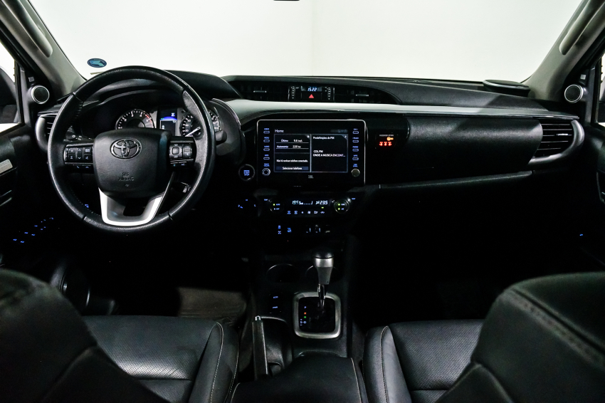 Toyota HILUX 2.8 D-4D TURBO DIESEL CD SRX LIMITED 4X4 AUTOMÁTICO 14