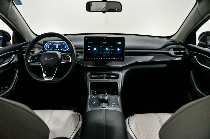 BYD KING 1.5 DM-I PHEV GL AUTOMÁTICO 14