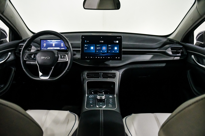 BYD KING 1.5 DM-I PHEV GL AUTOMÁTICO 14