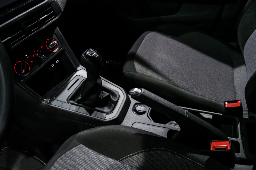Volkswagen POLO 1.0 170 TSI MANUAL 17