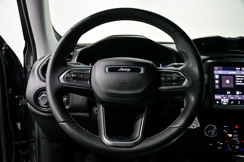 Carro JEEP RENEGADE