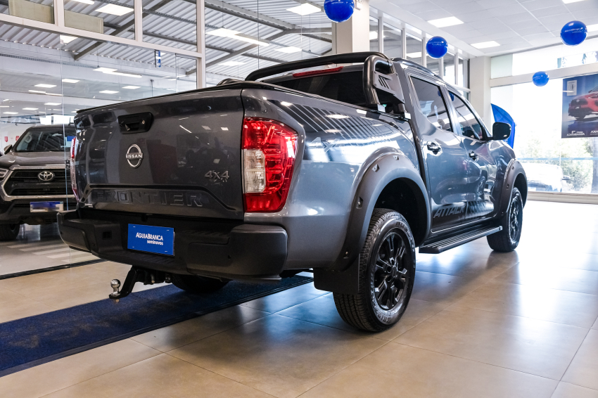 Nissan FRONTIER 2.3 16V TURBO DIESEL ATTACK CD 4X4 AUTOMÁTICO 10