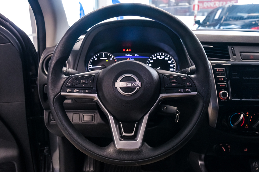 Nissan FRONTIER 2.3 16V TURBO DIESEL ATTACK CD 4X4 AUTOMÁTICO 15