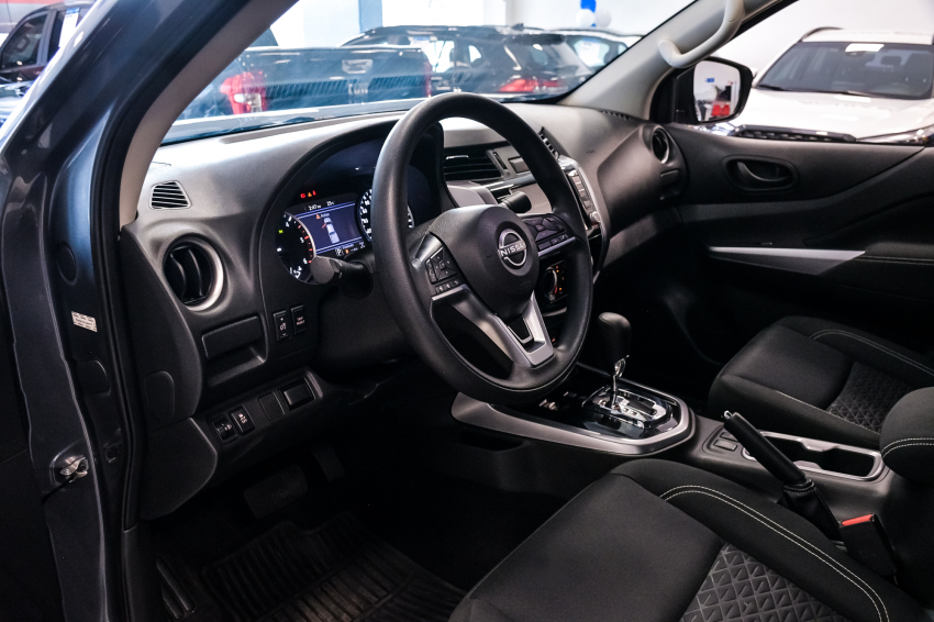 Nissan FRONTIER 2.3 16V TURBO DIESEL ATTACK CD 4X4 AUTOMÁTICO 14