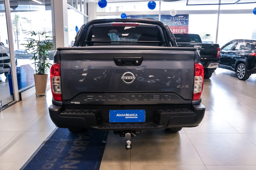 Nissan FRONTIER 2.3 16V TURBO DIESEL ATTACK CD 4X4 AUTOMÁTICO 8