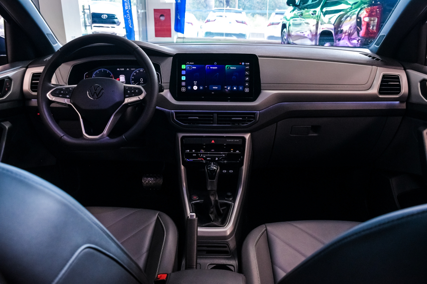 Volkswagen T-CROSS 1.0 200 TSI TOTAL FLEX COMFORTLINE AUTOMÁTICO 13