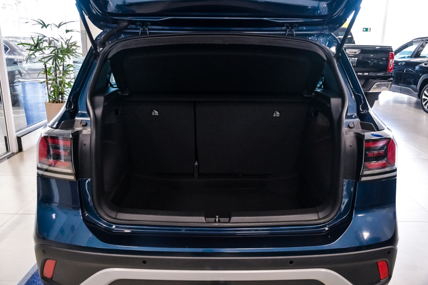 Volkswagen T-CROSS 1.0 200 TSI TOTAL FLEX COMFORTLINE AUTOMÁTICO 11