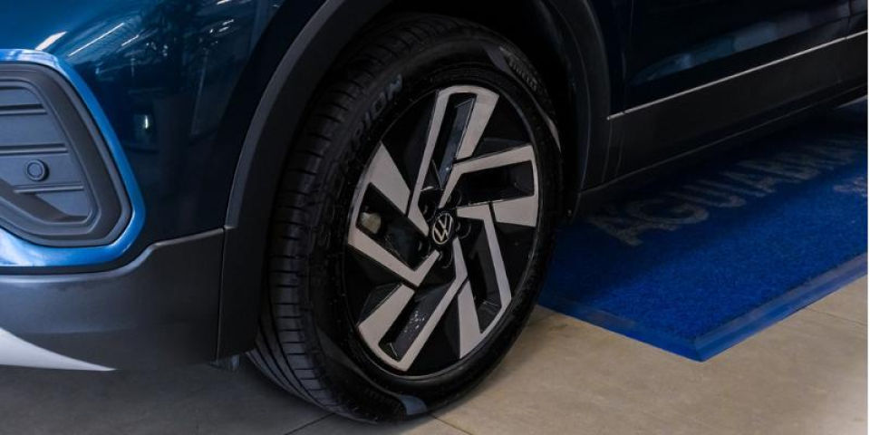 Volkswagen T-CROSS 1.0 200 TSI TOTAL FLEX COMFORTLINE AUTOMÁTICO 2