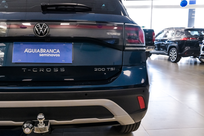 Volkswagen T-CROSS 1.0 200 TSI TOTAL FLEX COMFORTLINE AUTOMÁTICO 9