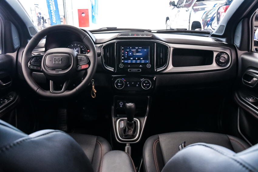 Fiat STRADA 1.0 TURBO 200 FLEX ULTRA CD CVT 13