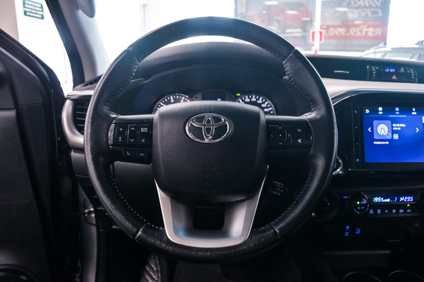 Toyota HILUX 2.8 D-4D TURBO DIESEL CD SRV 4X4 AUTOMÁTICO 15
