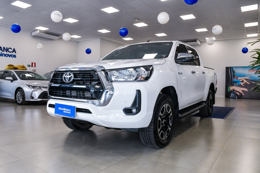 Toyota HILUX 2.8 D-4D TURBO DIESEL CD SRV 4X4 AUTOMÁTICO