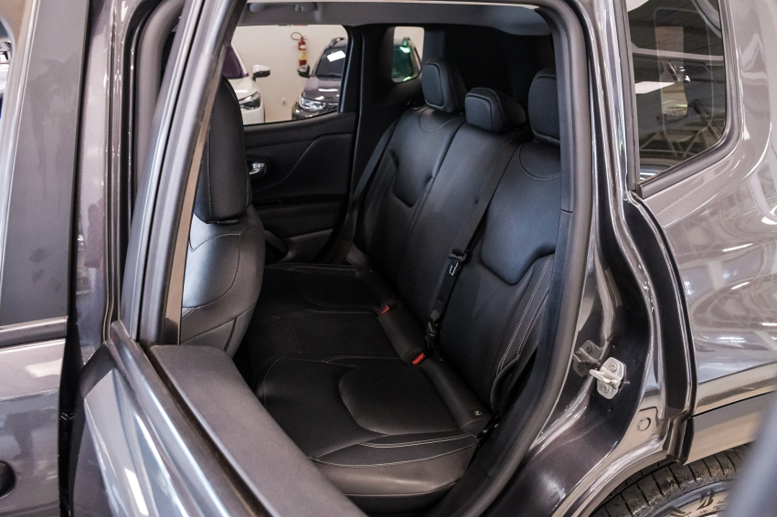 JEEP RENEGADE 1.3 T270 TURBO FLEX LONGITUDE AT6 20