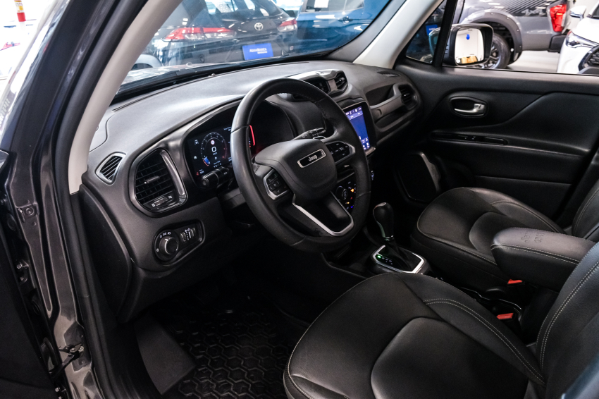 JEEP RENEGADE 1.3 T270 TURBO FLEX LONGITUDE AT6 13