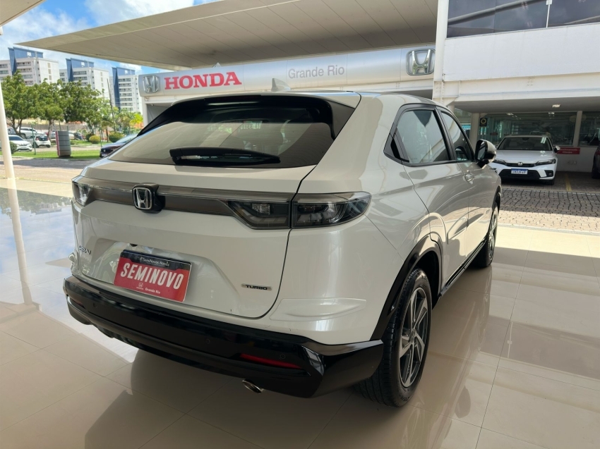 honda new hr-v touring 2022/2023 sem detalhes com  40 mil km.