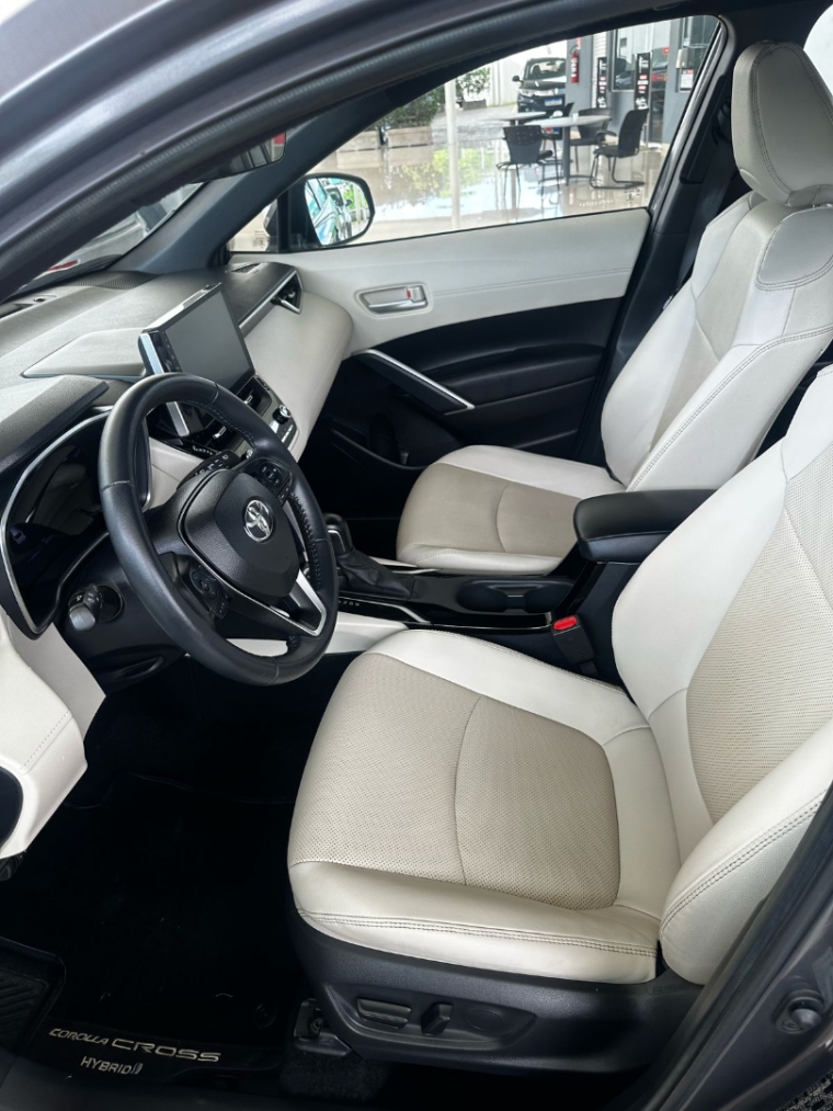 toyota corrolla cross xrx 1.8 aut. hibrido 2022 2023 sem detalhes.