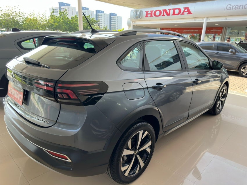 volkswagen nirvus 1.0 highiline tsi  2023/2024 sem detalhes7