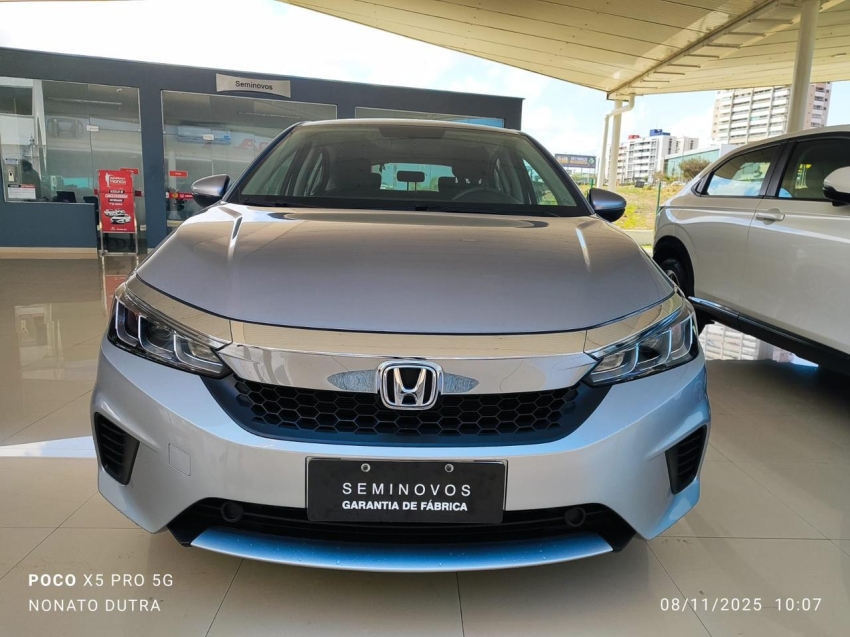 new city lx 1.5 com apenas 7 mil km aproveita essa opotunidade.