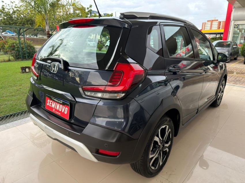 honda wrv ex flexone 2021/2021 aut com 58  mil km rodado5