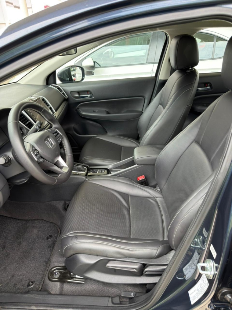 new city ex 2025/2025 com a penas 6 mil km carro novissimo9