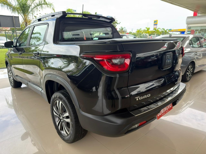 fiat toro freed 4x2  at6 1.3 flex aut 2024/2025 com 23 mil km rodado3