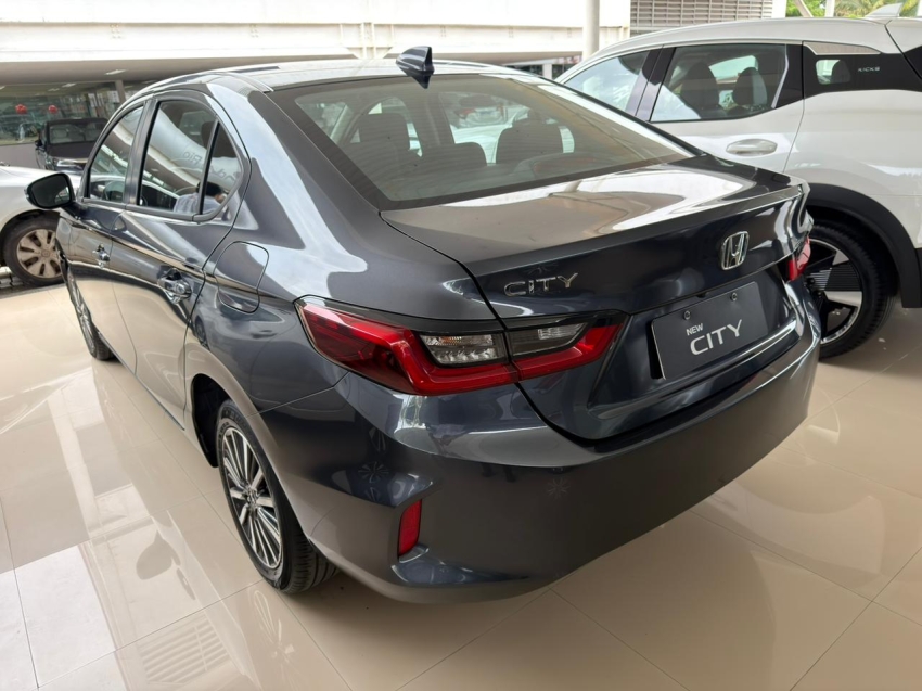 honda city sedan lx 1.5 2024/2024 com apenas 34 mil rodado3