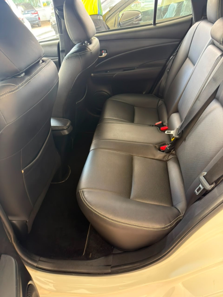 toyota yares hatch plus tech 1.3 2019 aut5