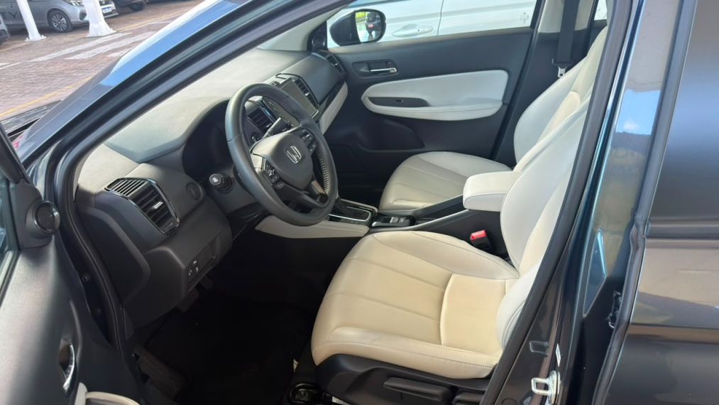 honda city touring 1.5 aurt 2024/2025 com  2 mil km tests drive carro9