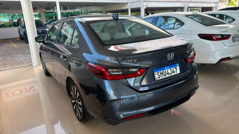 honda city touring 1.5 aurt 2024/2025 com  2 mil km tests drive carro3