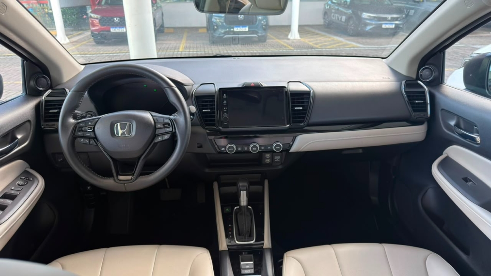 honda city touring 1.5 aurt 2024/2025 com  2 mil km tests drive carro6
