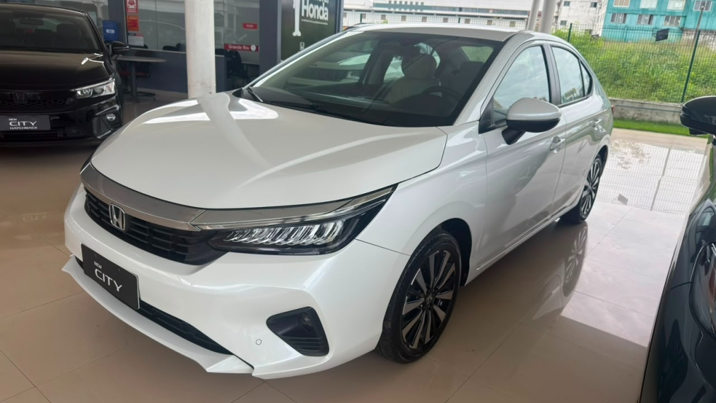 honda city touring 1.5 aut 2025 com apenas 7 mil km rodado7