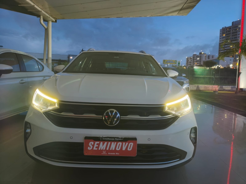 volkswagen nirvus highline 1.0 200 tsi aut 2021 com 36 mil km0