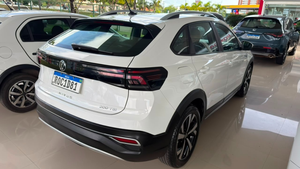 volkswagen nirvus highline 1.0 200 tsi aut 2021 com 36 mil km3