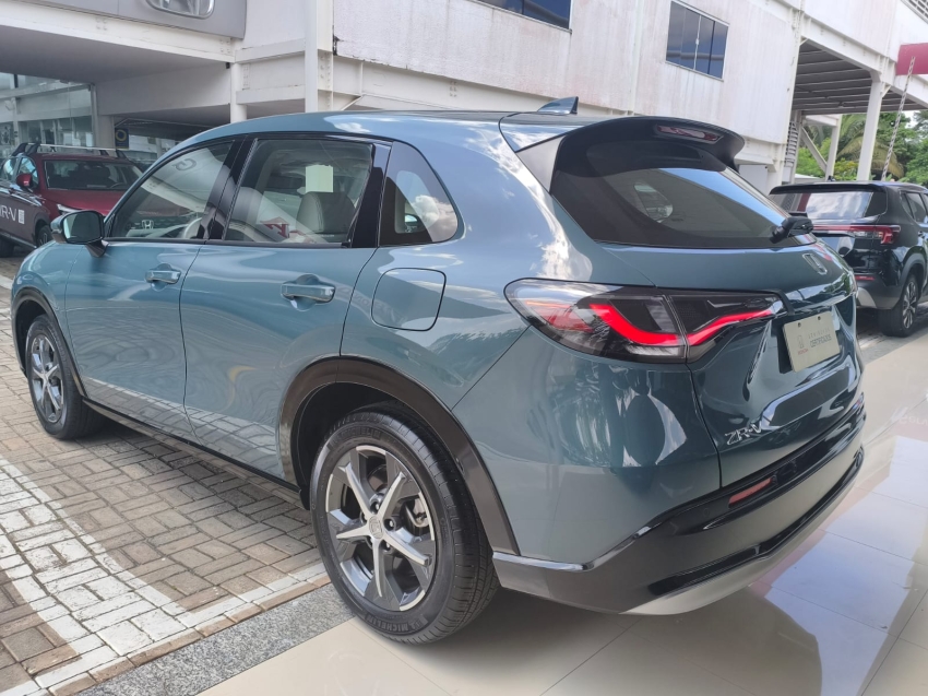 zrv touring 1.8 2024 2025 a gasolina com apenas 11 mil km11